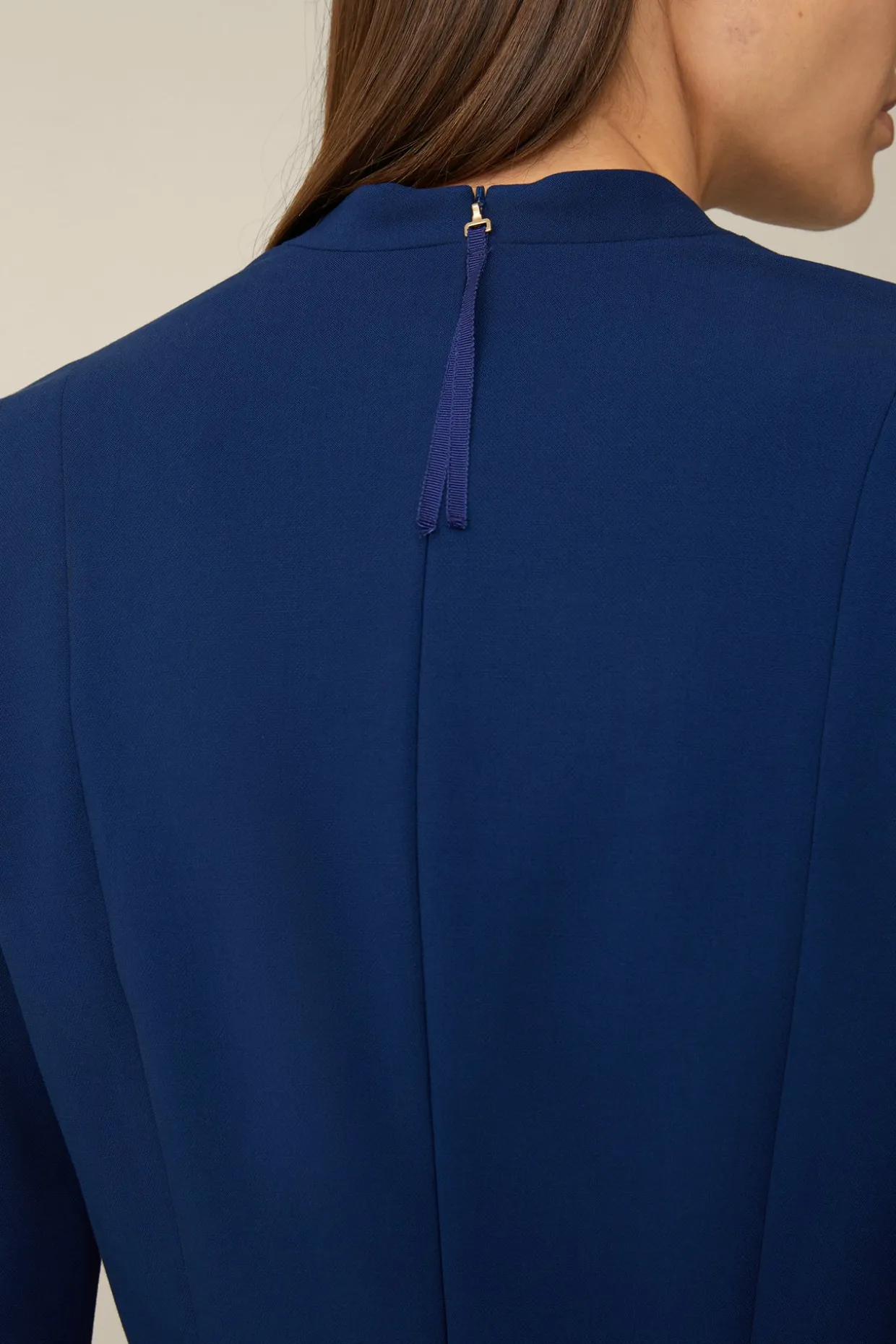 Crepe-Etui-Kleid In