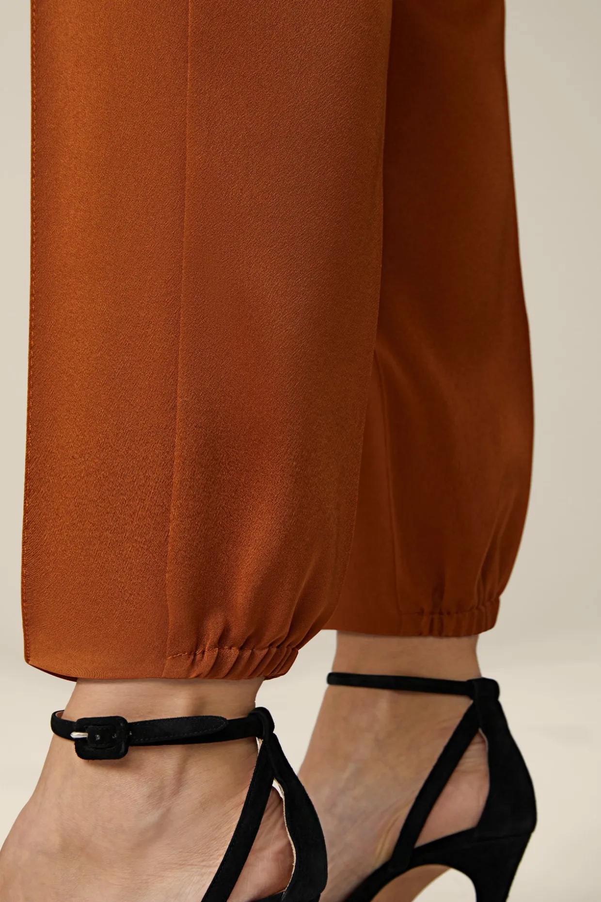 Crepe-Hose Im Jogger-Stil In