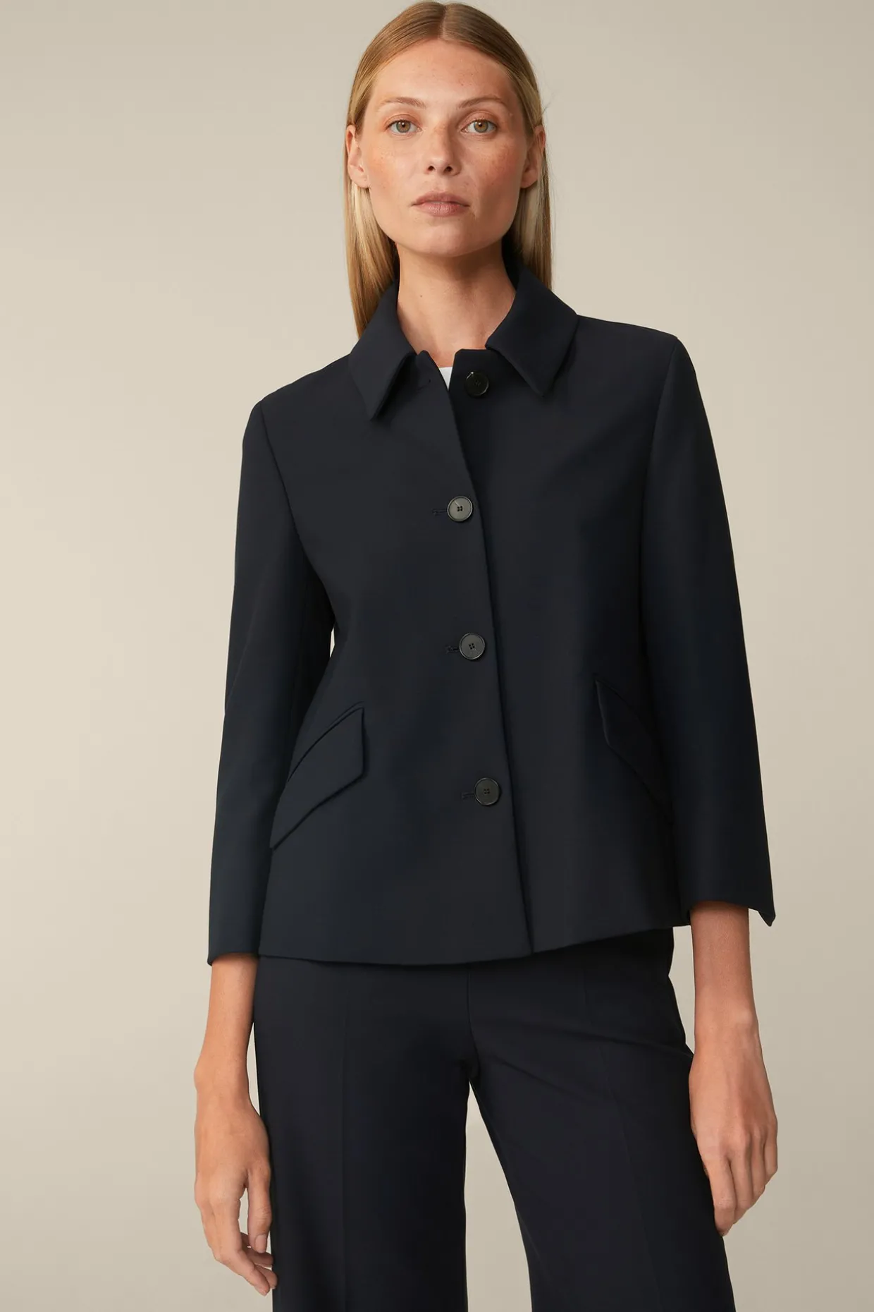 Crepe-Kurz-Blazer In