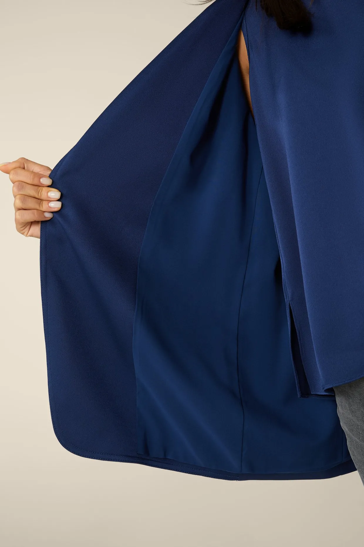 Crepe-Long-Blazer Mit Gürtel In