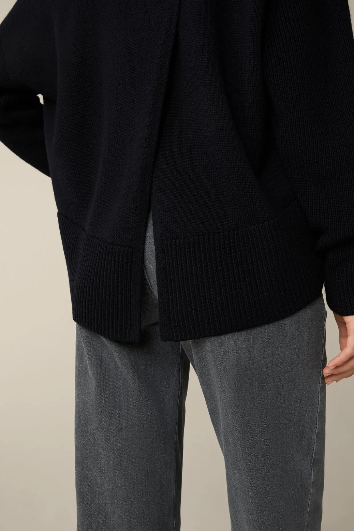 Merino-Strick-Pullover Mit V-Ausschnitt In