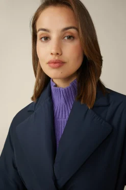 Nylon-City-Mantel In