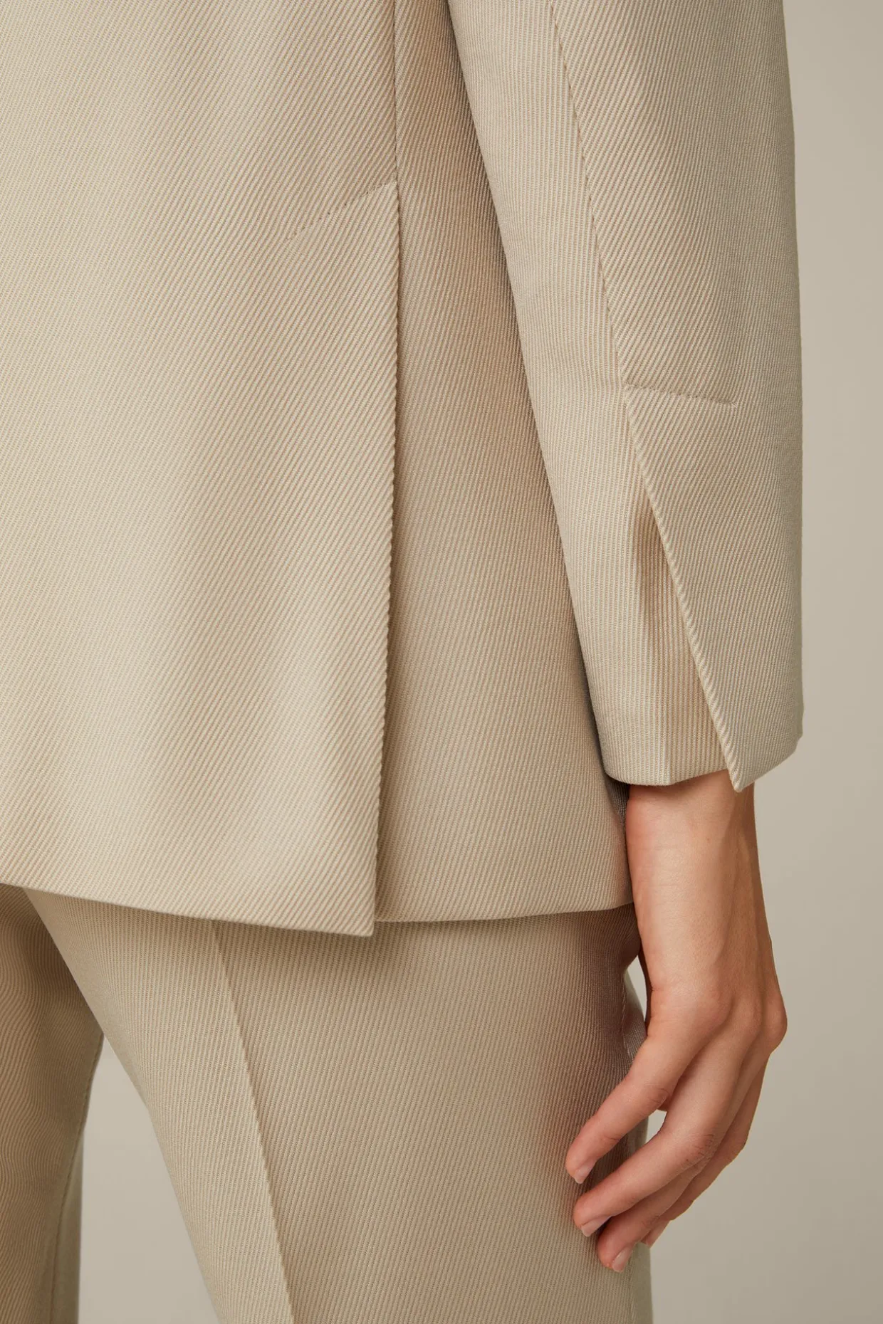 Schurwollmix-Twill-Long-Blazer In