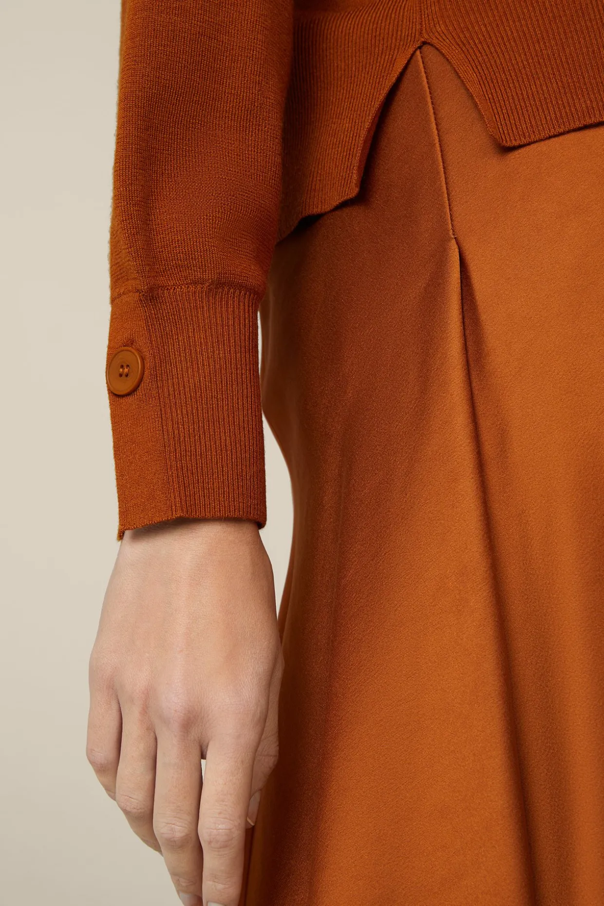 Schurwoll-Seidenmix-Cardigan In Kupfer