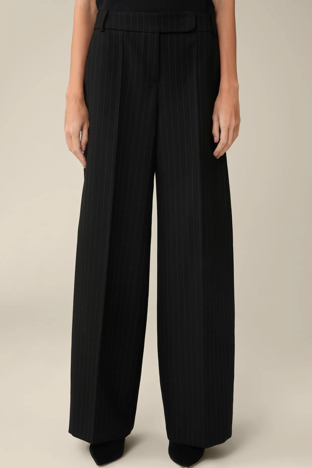 Schurwoll-Twill-Palazzo-Hose Mit Nadelstreifen In