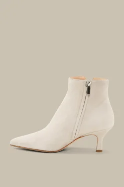 Stiefelette Aus Ziegenveloursleder By Unutzer In