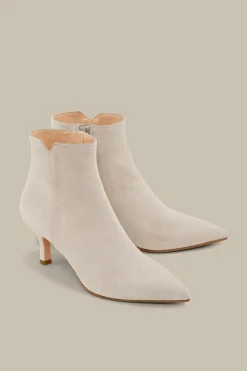 Stiefelette Aus Ziegenveloursleder By Unutzer In